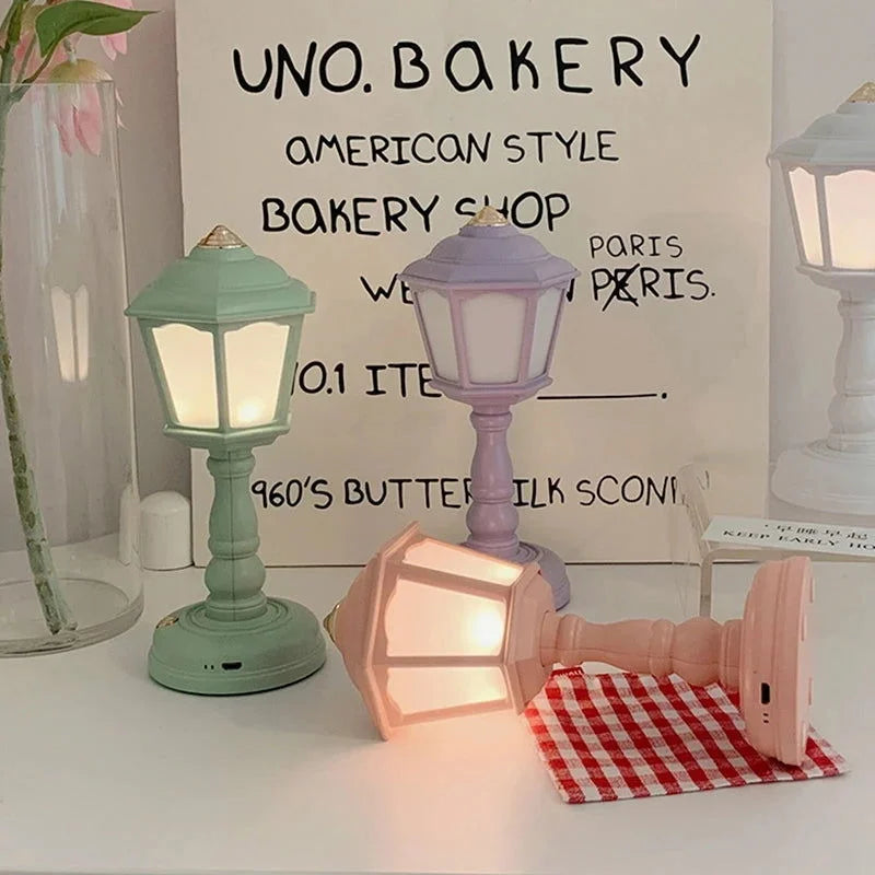 Lâmpada de Mesa Retrô para Decoração de Quarto Infantil Ama Mamma - Ama Mamma